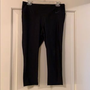 Nike Black Cropped Tights, L
